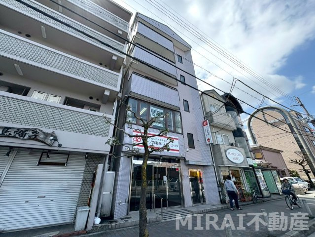 羽曳野市白鳥１丁目の賃貸マンションの外観