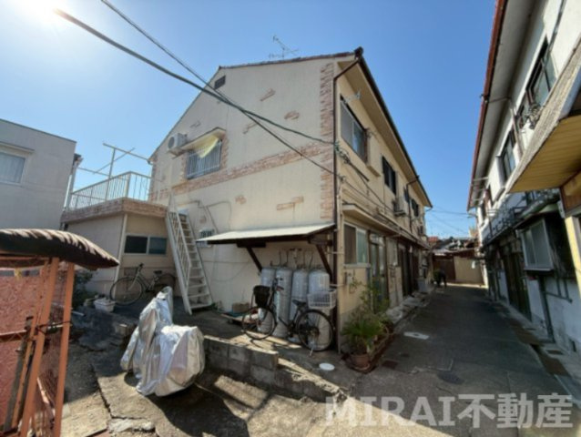 ブリリア宝の外観