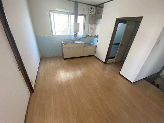 羽曳野市白鳥２丁目の賃貸マンションの居間・リビング