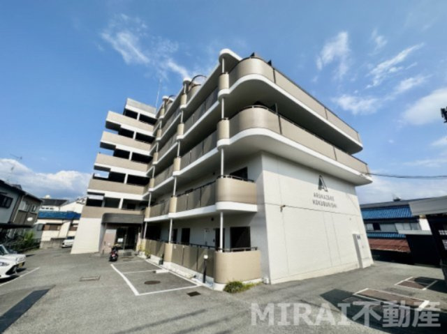 柏原市国分西２丁目の賃貸マンションの外観