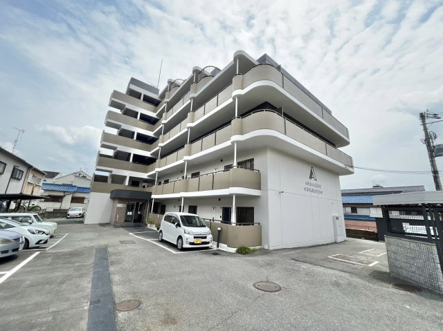 柏原市国分西２丁目の賃貸マンションの外観