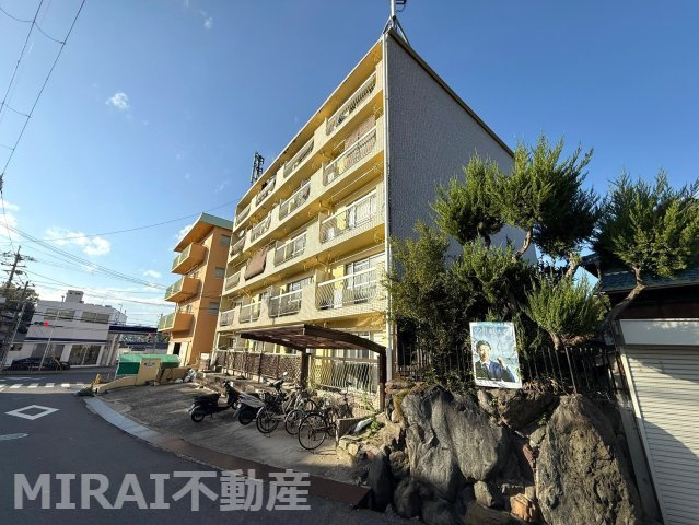 羽曳野市古市５丁目の賃貸マンションの外観