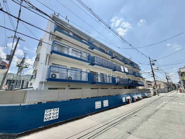 柏原市法善寺３丁目の賃貸マンションの外観