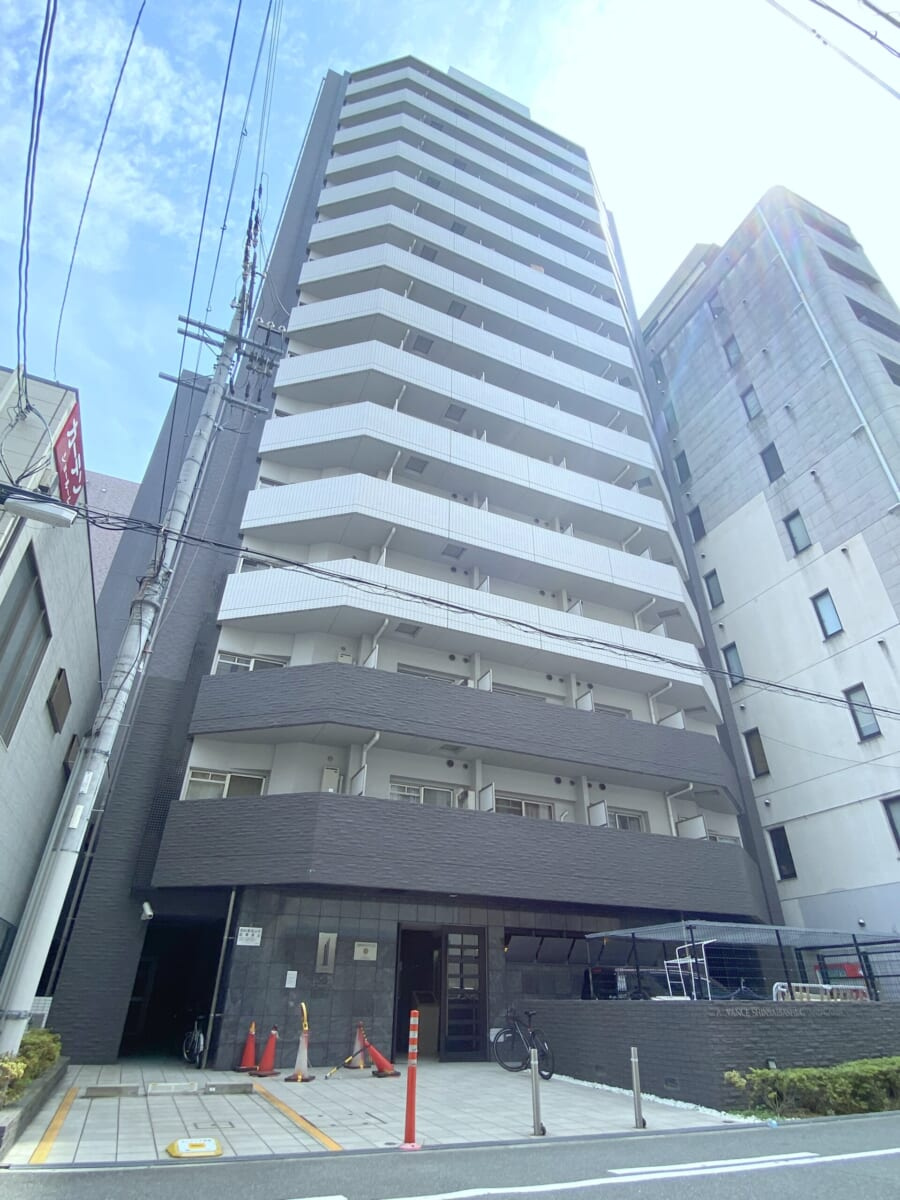 BraTTo心斎橋グランガーデン