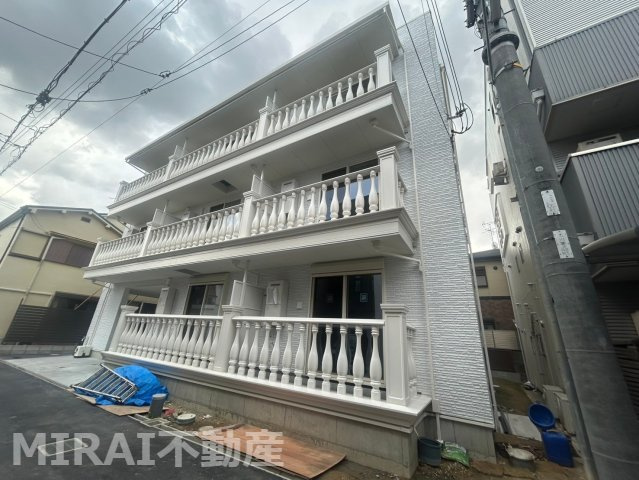 松原市一津屋４丁目のアパートの外観