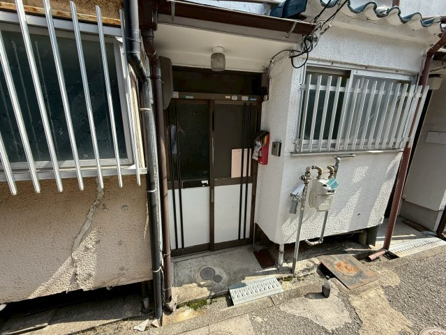 松原市天美南２丁目の一戸建てのエントランス