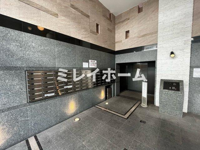 ルーブル仲六郷壱番館のロビー