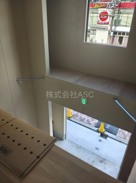 蒲生4丁目駅近新築店舗の内装