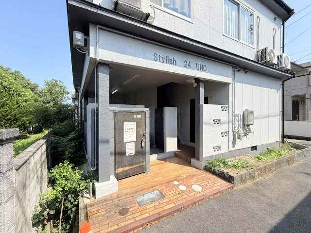 Stylish24UHOのエントランス