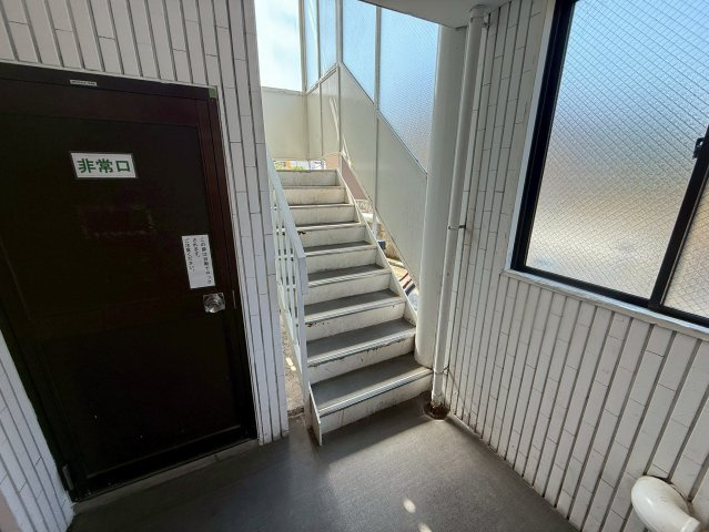 南河内郡河南町大字一須賀の賃貸マンションのロビー