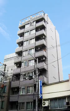 BraTTo梅田アクア