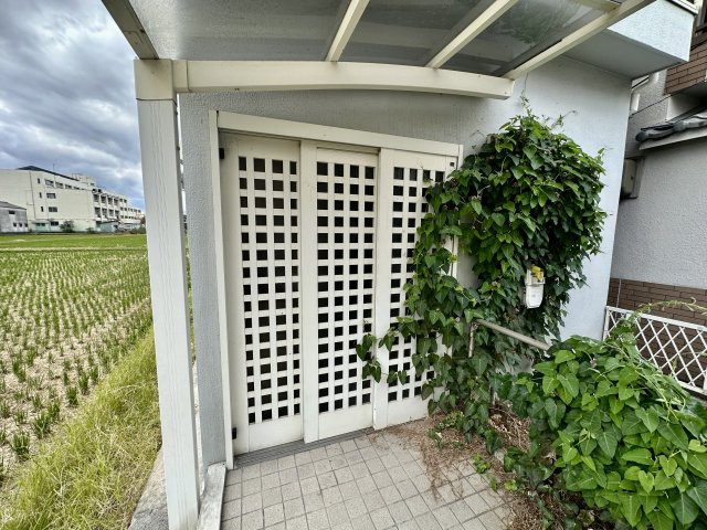 松原市田井城３丁目の一戸建てのエントランス