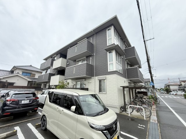松原市天美我堂６丁目のアパートの外観