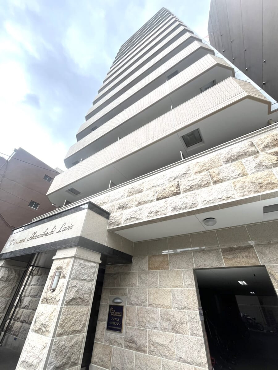 BraTTo心斎橋ラヴィ