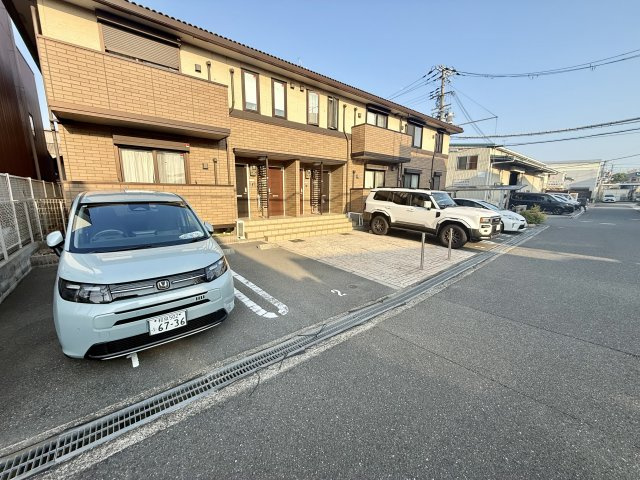 松原市大堀３丁目のアパートの駐車場