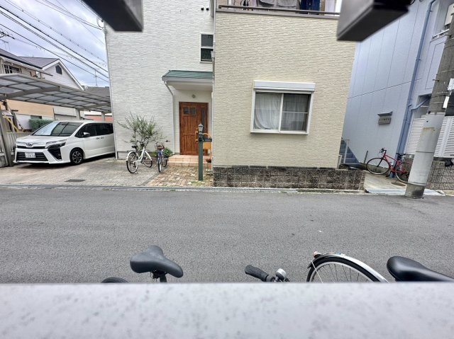 松原市東新町３丁目の賃貸マンションの駐車場