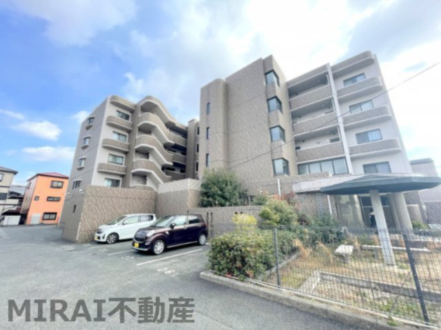 羽曳野市島泉７丁目の賃貸マンションの外観