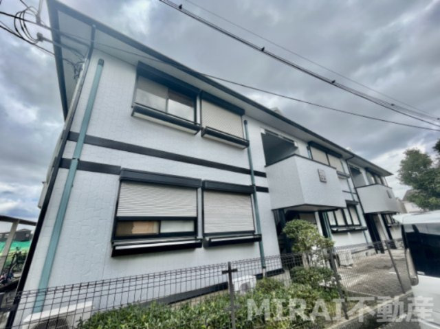 羽曳野市伊賀１丁目のアパートの外観