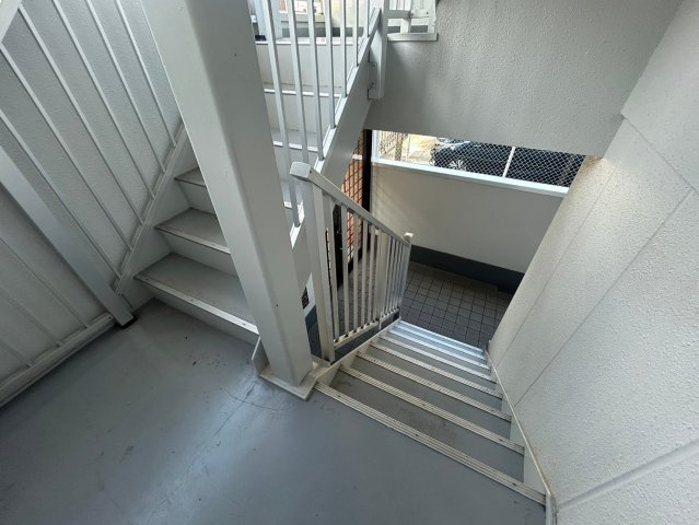 羽曳野市白鳥１丁目の賃貸マンションのロビー