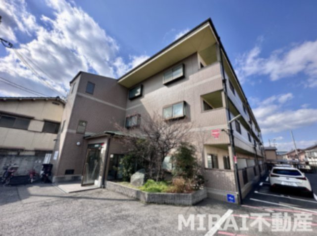 マンションウメノの外観