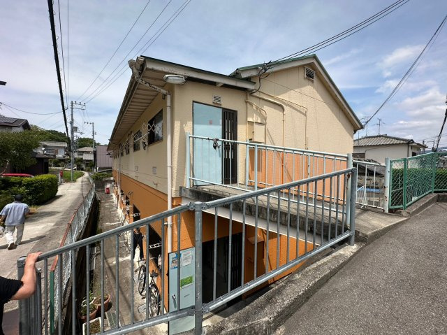富田林市錦織南１丁目のアパートの外観