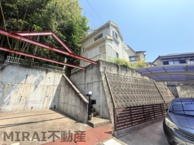 富田林市錦織南２丁目の一戸建ての外観