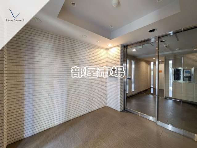 フォースター浅草今戸のエントランス