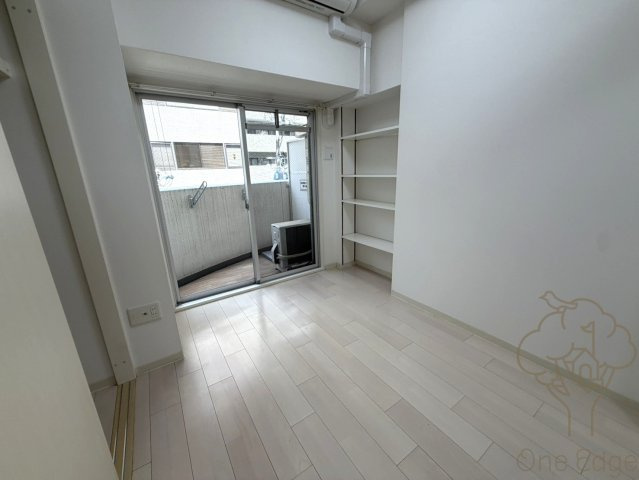 セレニテ梅田ESTの寝室