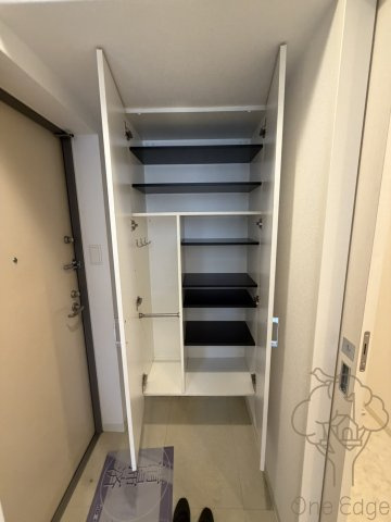 セレニテ梅田ESTの玄関