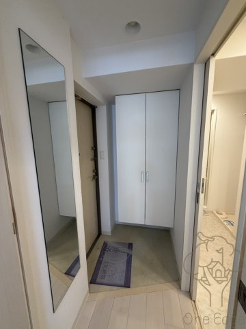 セレニテ梅田ESTの玄関