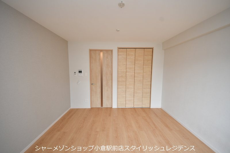 内山神岳ビルの寝室