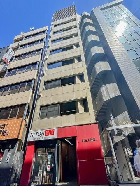千代田区鍛冶町２丁目の店舗事務所の外観