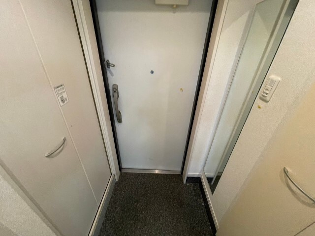 アヴァンツァーレ巣鴨の玄関