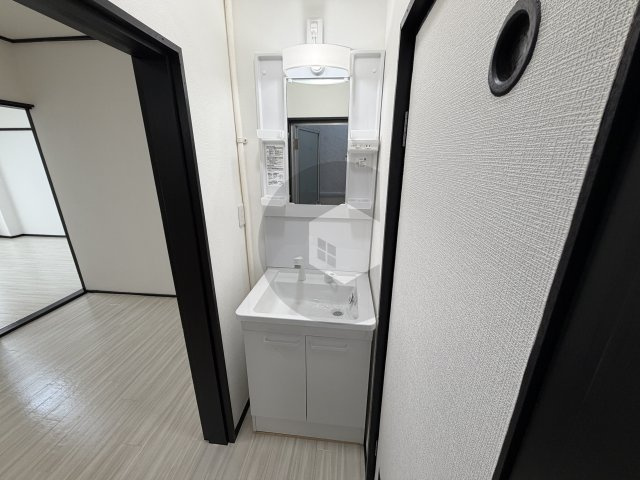 サイレンスハイムの独立洗面台