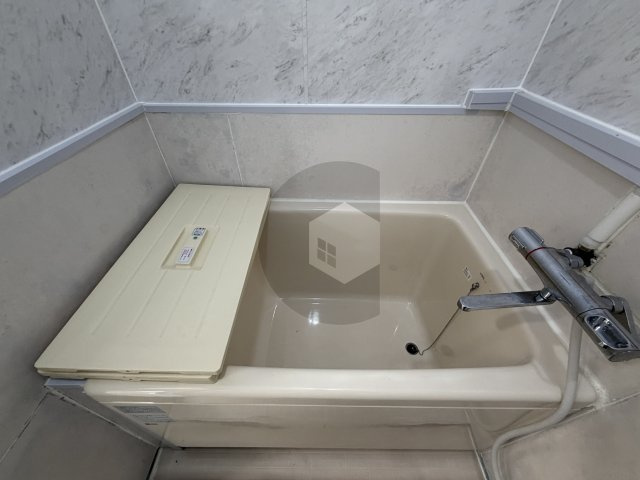 サイレンスハイムの浴室