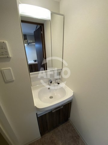 スプランディッド難波元町DUEの洗面所|スプランディッド難波元町DUE　独立洗面台