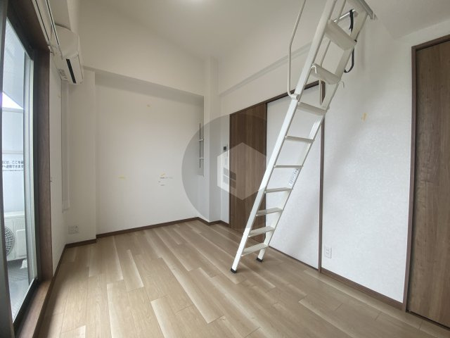 宝持レカン2の居間・リビング