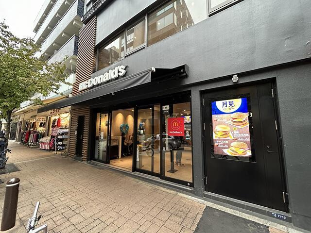 ＴＨＥ　Ｖ－ＣＩＴＹ麻布十番ＣＥＮＴＲＥのエントランス|マクドナルド麻布十番店まで92m