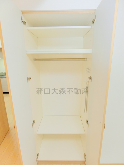 ルーブル仲六郷壱番館の収納|クローゼット　収納