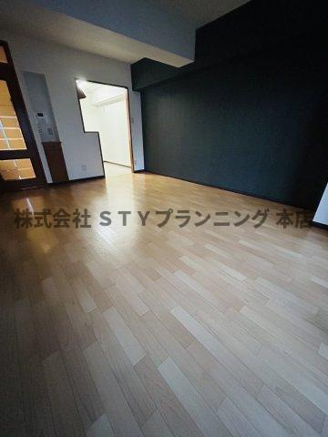 仲介手数料０円！シティマンション赤池の居間・リビング