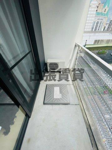 仲介手数料0！！スクエア名駅南のバルコニー