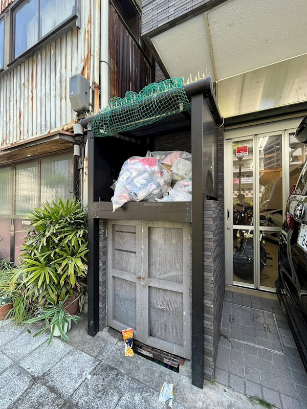 大阪市浪速区塩草２丁目の賃貸マンションの外観