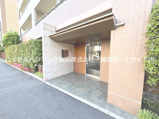 【エントランス】