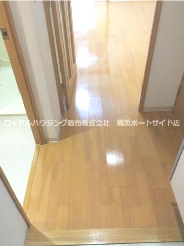 ※反転タイプの室内画像となります。