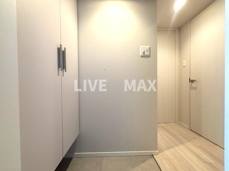 【玄関】シーズンフラッツ新大阪ＳＯＵＴＨ 