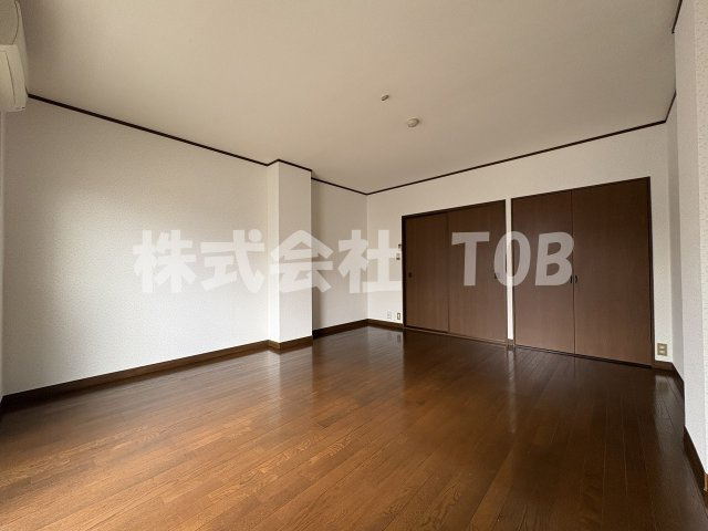 【洋室】 | ビバリーハウス千歳台B棟 | 洋室10帖