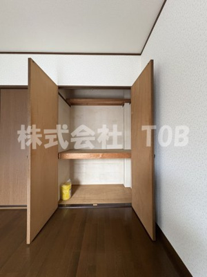 【収納】 | ビバリーハウス千歳台B棟 | 洋室10帖　収納