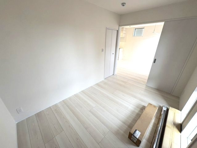 神戸市東灘区森北町４丁目のアパートの居間・リビング