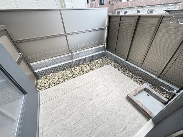西宮市津門大箇町の賃貸マンションのバルコニー