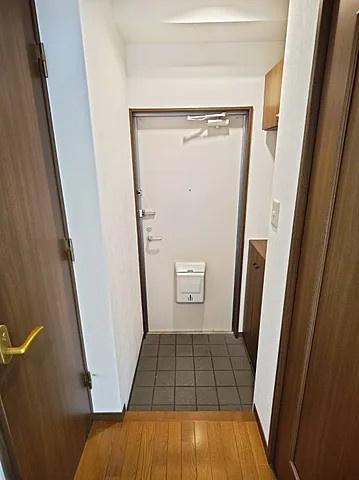 シャンテ本山の玄関
